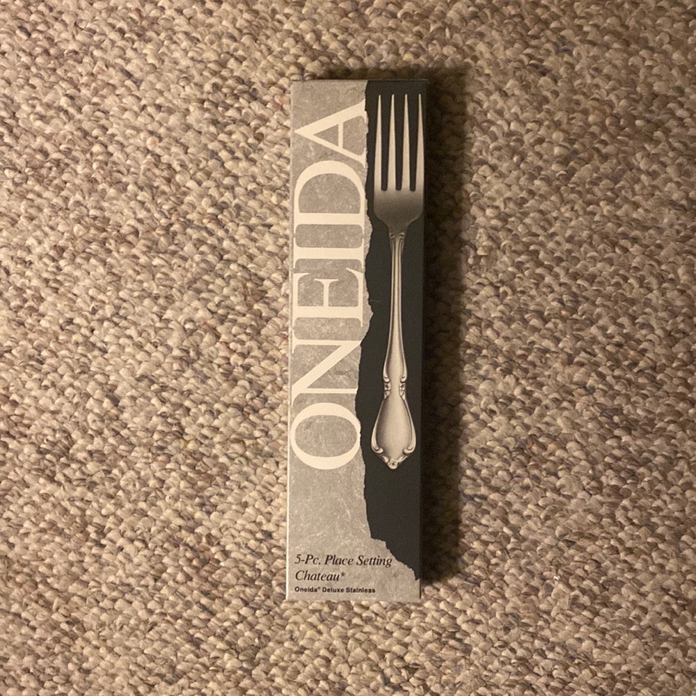 Oneida 5 Piece Place Setting